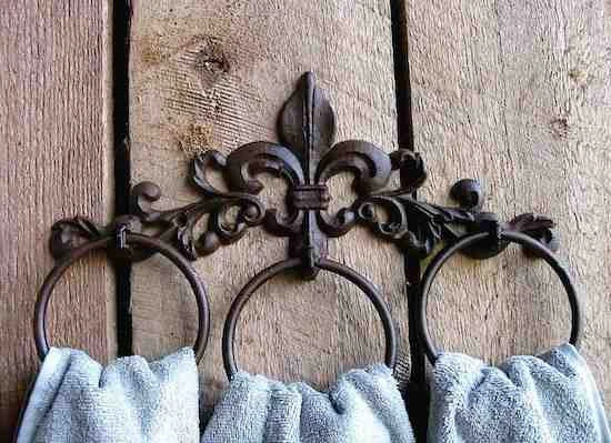 Fleur De Lis Iron Towel Rack 2 Fleur De Lis Iron Towel Rack - Image 2